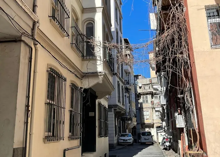 Ozcans Pera Flats 8 Apartament