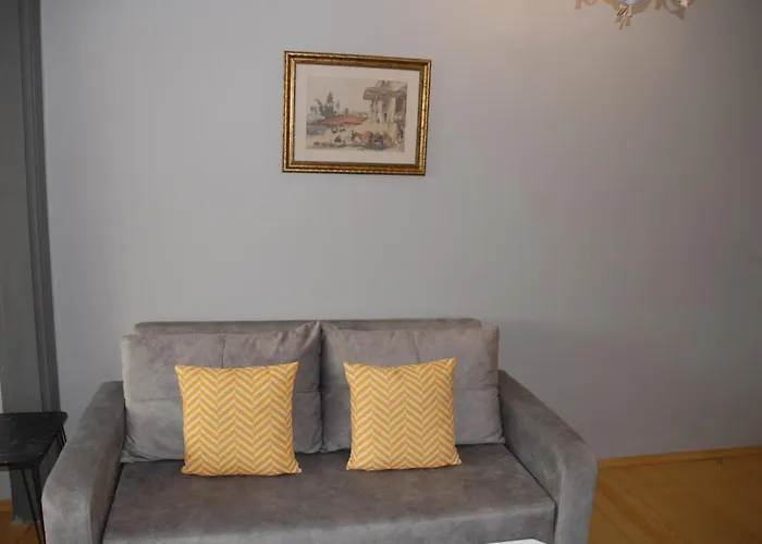 Ozcans Pera Flats 8 *