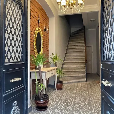 Apartmán Ozcans Pera Flats 8 *