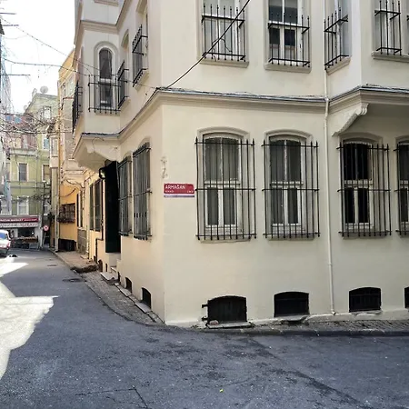 Ozcans Pera Flats 8 Apartmán