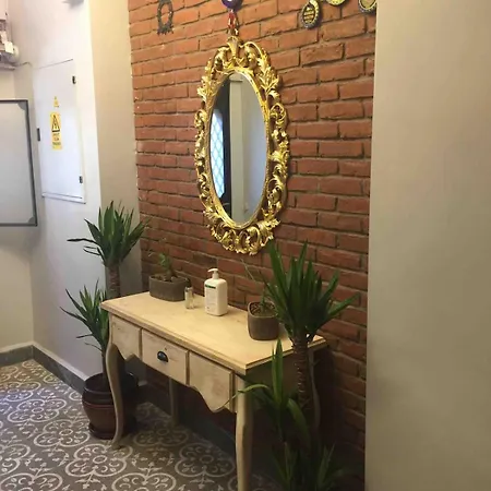 Διαμέρισμα Ozcans Pera Flats 8 *